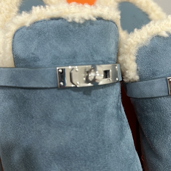 Making room - Picture 2 of 7